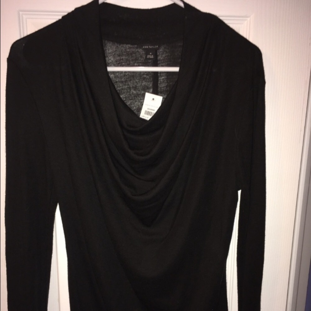 Ann Taylor Sweater “NWT”